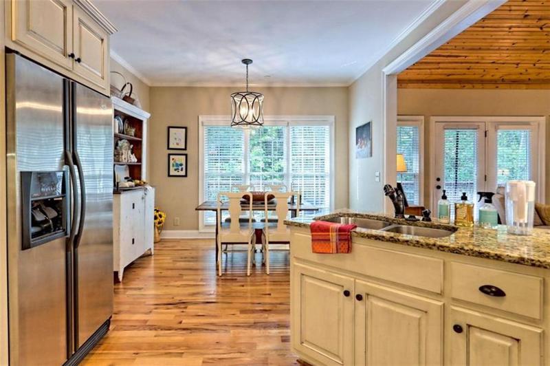 Image for property 10 Quiet Place Lane, Clayton, GA 30525