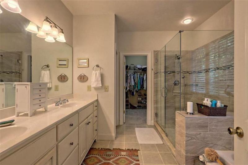 Image for property 10 Quiet Place Lane, Clayton, GA 30525