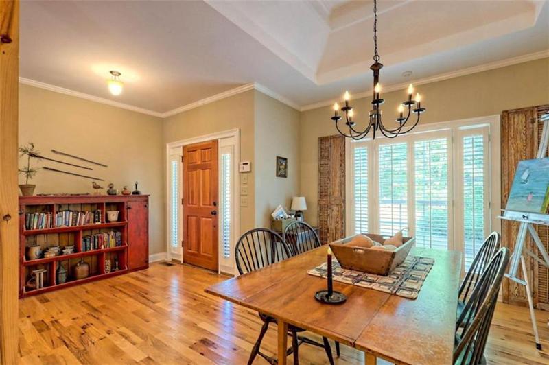 Image for property 10 Quiet Place Lane, Clayton, GA 30525