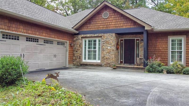 Image for property 10 Quiet Place Lane, Clayton, GA 30525