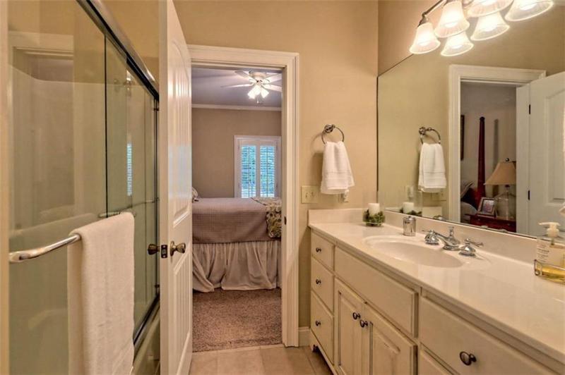 Image for property 10 Quiet Place Lane, Clayton, GA 30525