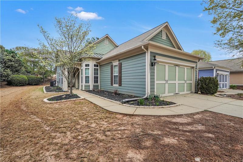 Image for property 6420 Rockpoint Lane, Hoschton, GA 30548