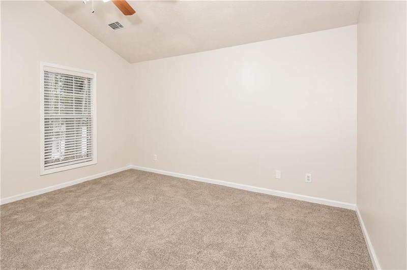 Image for property 949 Heartwood Circle, Lawrenceville, GA 30043