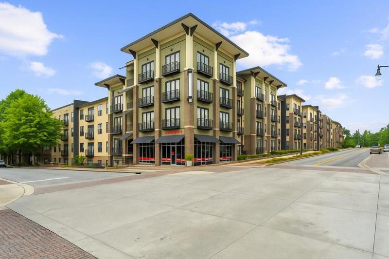 Image for property 5300 Peachtree Road 1608, Chamblee, GA 30341