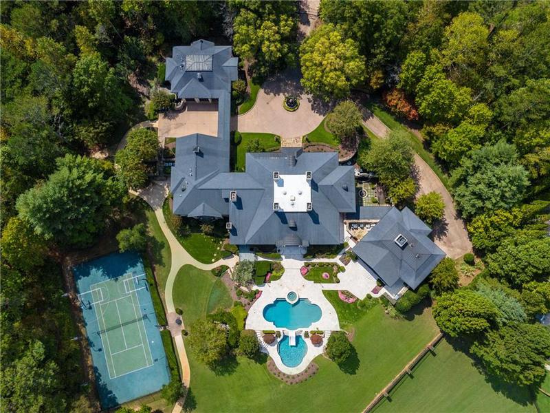 Image for property 811 Hawks Nest Court, Ball Ground, GA 30107