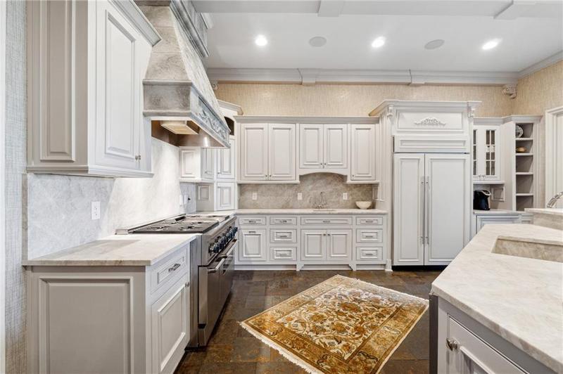 Image for property 811 Hawks Nest Court, Ball Ground, GA 30107
