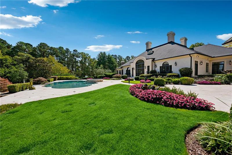 Image for property 811 Hawks Nest Court, Ball Ground, GA 30107