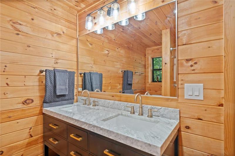 Image for property 295 VISTA CHALET Drive, Ellijay, GA 30540