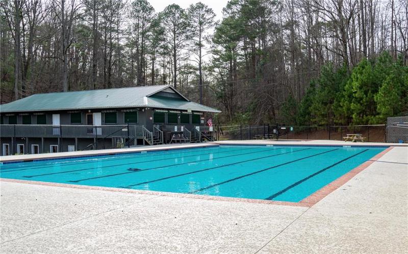 Image for property 295 VISTA CHALET Drive, Ellijay, GA 30540