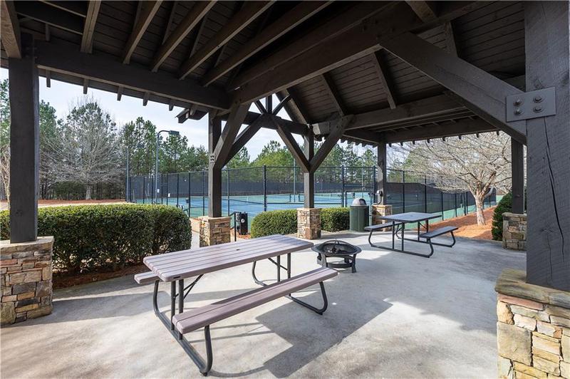 Image for property 337 Willow Cove, Canton, GA 30114