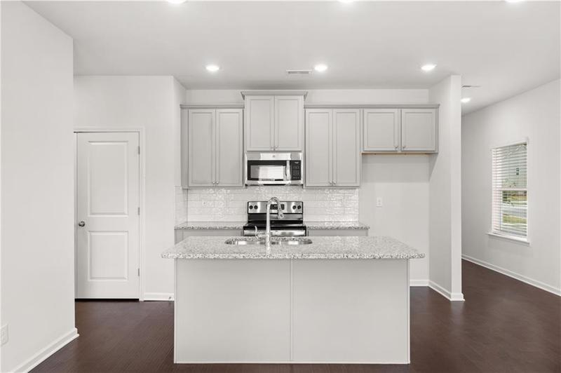 Image for property 6381 Rosetta Drive 83, South Fulton, GA 30331