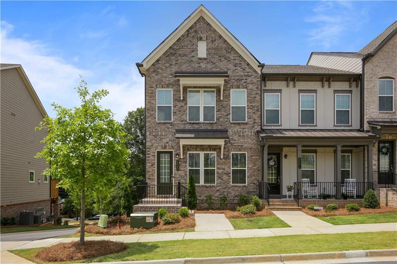 Image for property 3303 Park Pointe Circle, Scottdale, GA 30079