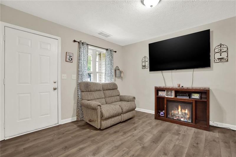 Image for property 133 Single Tree Drive, Calhoun, GA 30701