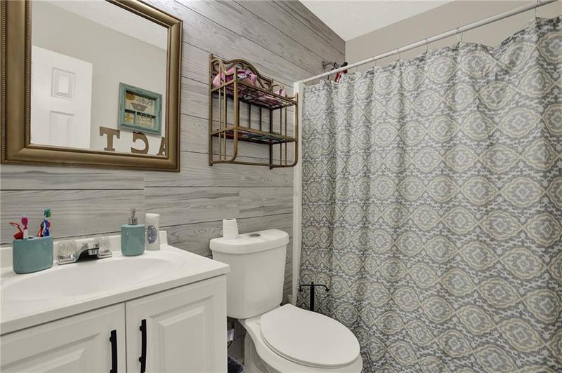 Image for property 133 Single Tree Drive, Calhoun, GA 30701