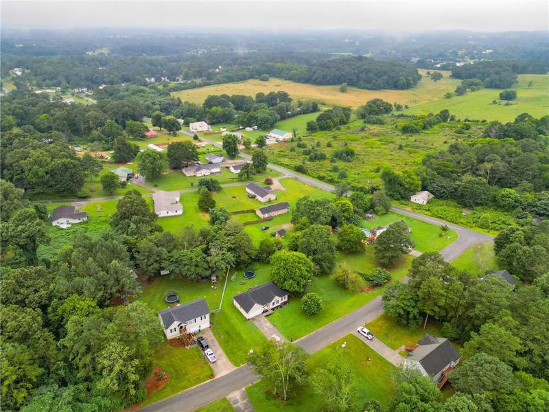 Image for property 133 Single Tree Drive, Calhoun, GA 30701