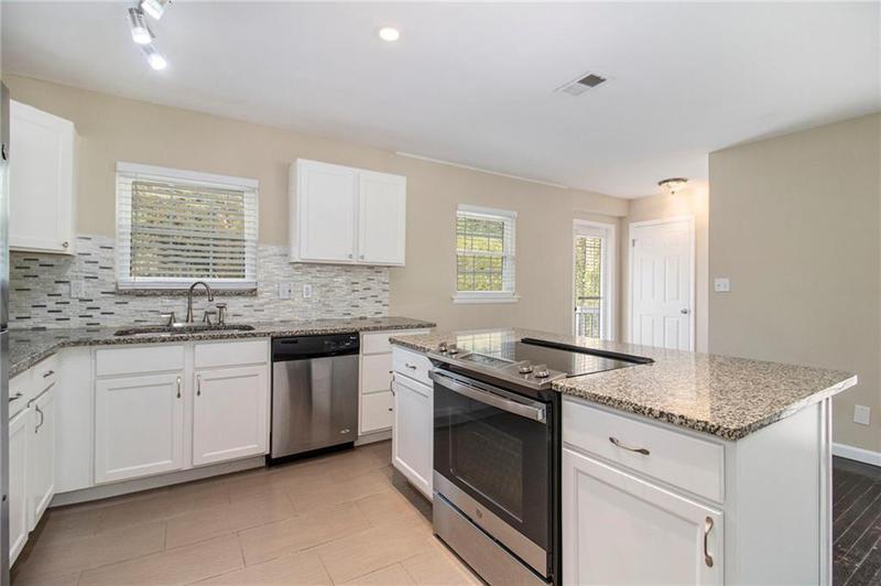 Image for property 2435 Bouldercliff Way, Atlanta, GA 30316