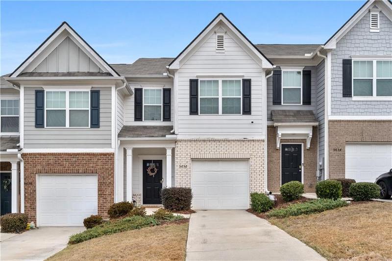 Image for property 5656 UNION POINTE Drive, Union City, GA 30291