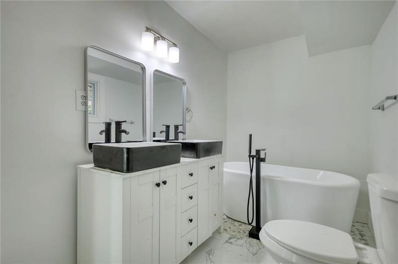 Image for property 773 Harwell Road, Atlanta, GA 30318