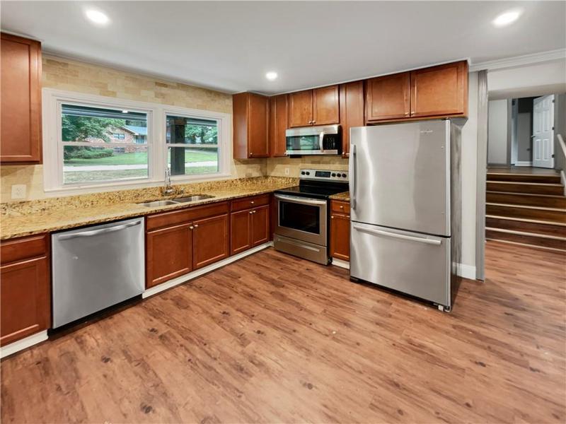 Image for property 5720 Deerfield Trail, Atlanta, GA 30349