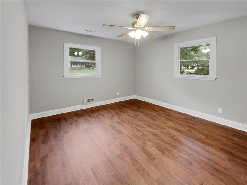 Image for property 5720 Deerfield Trail, Atlanta, GA 30349