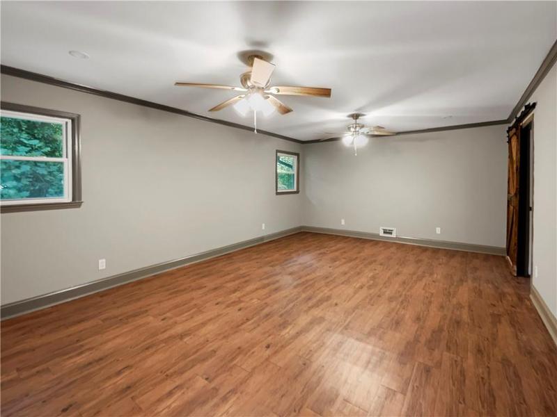 Image for property 5720 Deerfield Trail, Atlanta, GA 30349