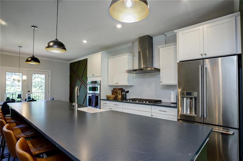 Image for property 517 Whitlox Road, Atlanta, GA 30318