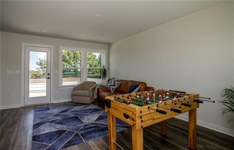 Image for property 517 Whitlox Road, Atlanta, GA 30318