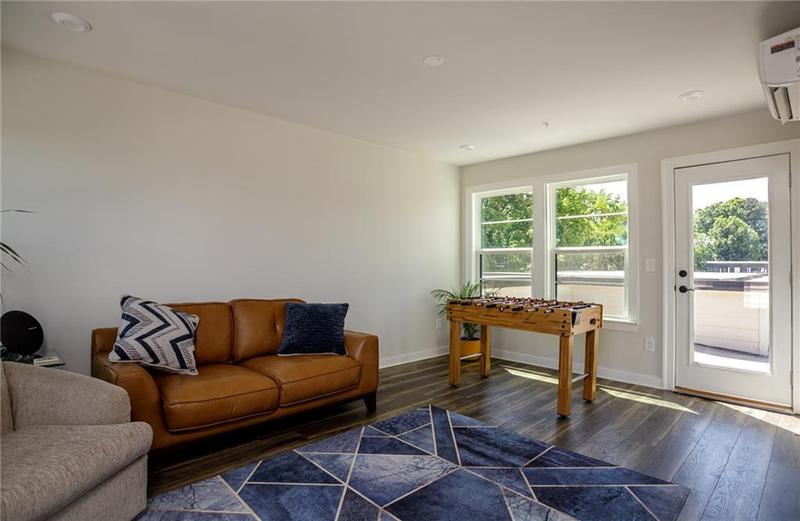 Image for property 517 Whitlox Road, Atlanta, GA 30318