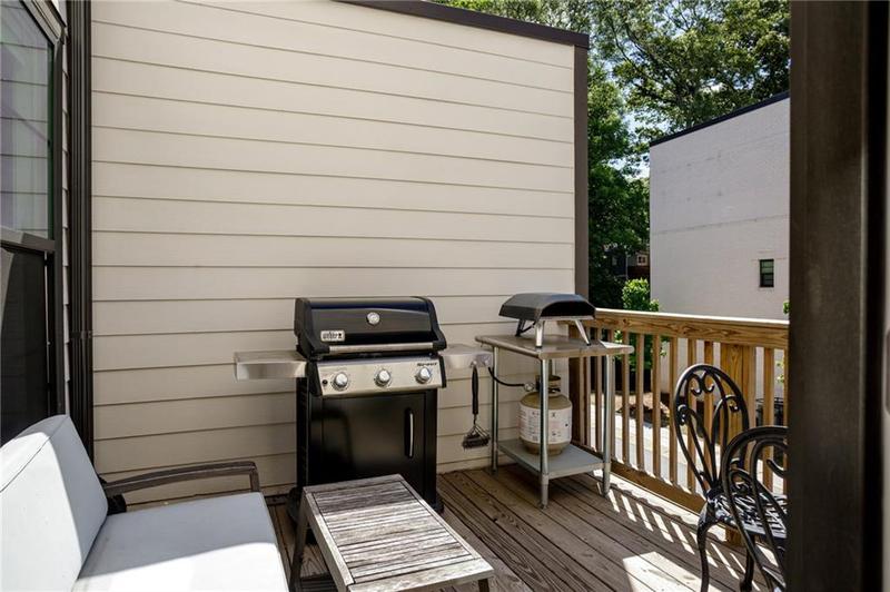 Image for property 517 Whitlox Road, Atlanta, GA 30318