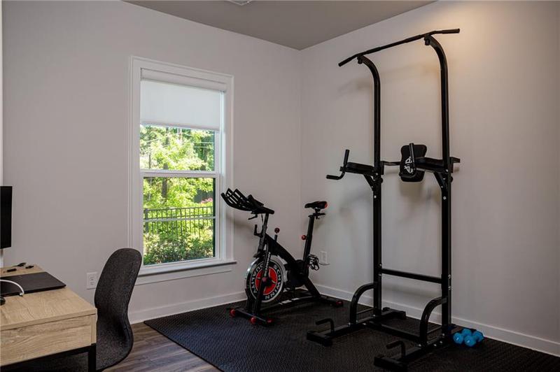 Image for property 517 Whitlox Road, Atlanta, GA 30318