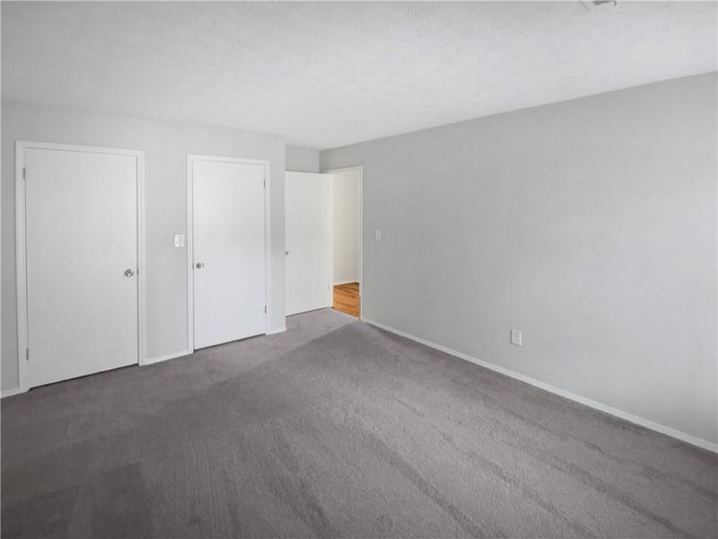 Image for property 504 Vicksburg Place, Atlanta, GA 30350