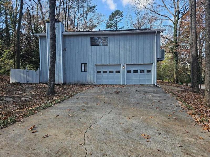 Image for property 5085 Rock Glen Drive, Stone Mountain, GA 30088