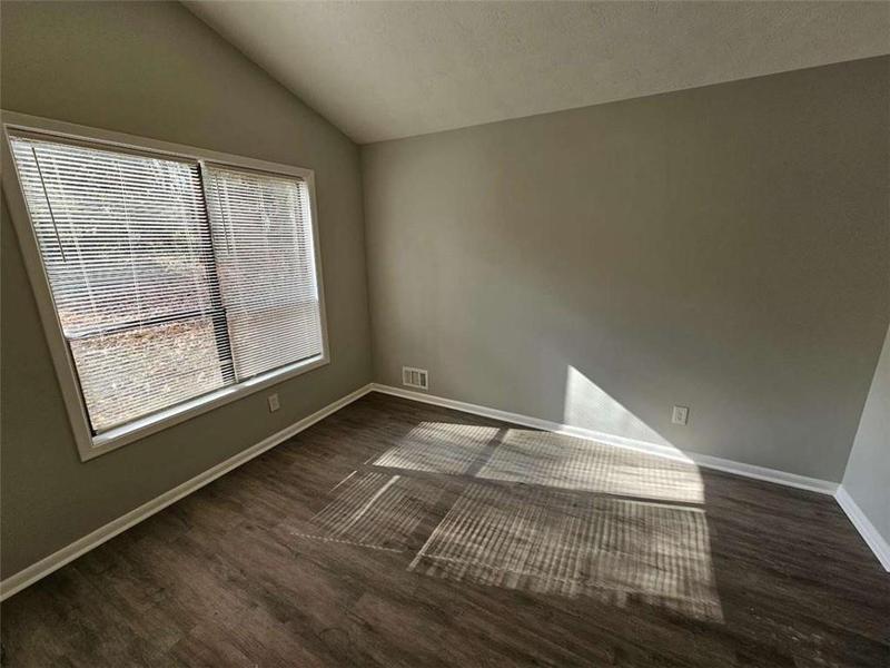 Image for property 5085 Rock Glen Drive, Stone Mountain, GA 30088