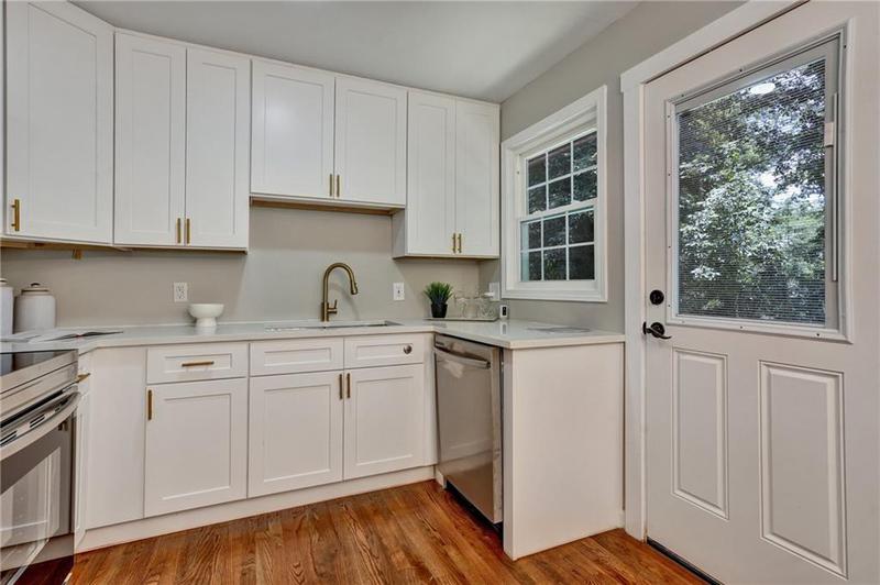Image for property 163 Glenrose Circle, Atlanta, GA 30354