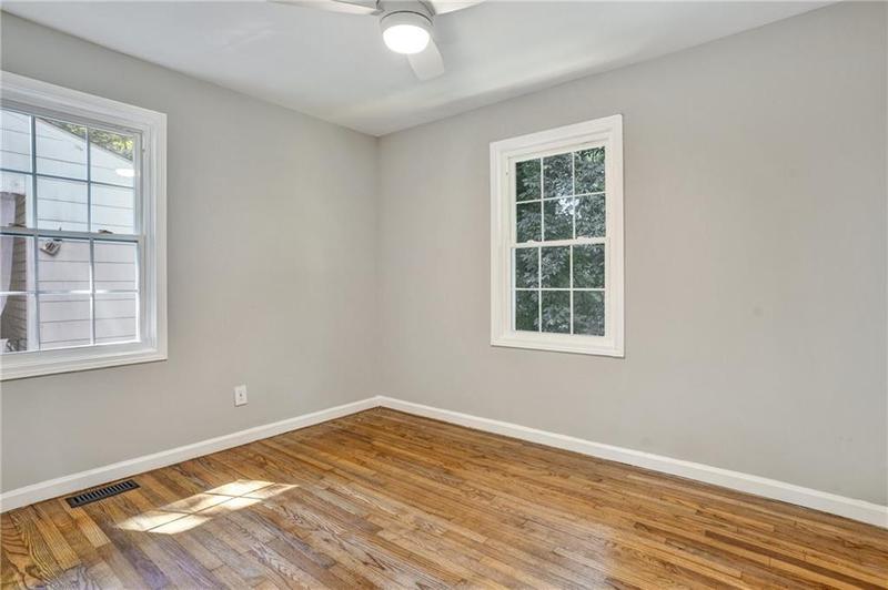 Image for property 163 Glenrose Circle, Atlanta, GA 30354