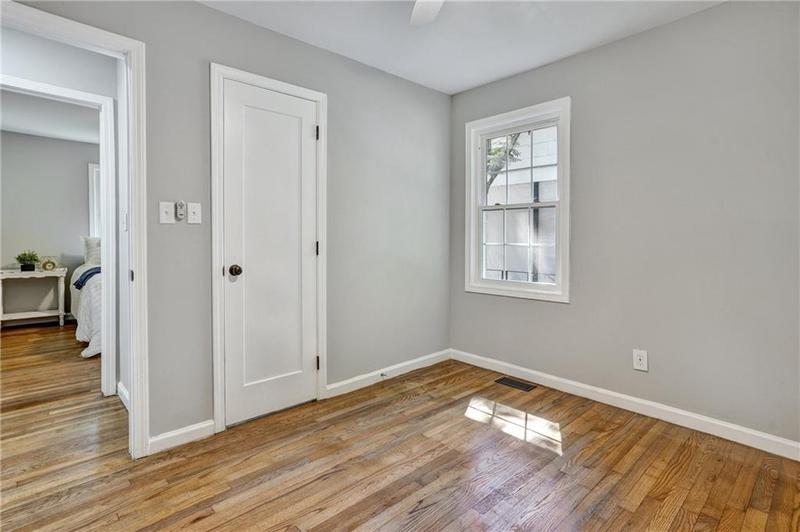 Image for property 163 Glenrose Circle, Atlanta, GA 30354