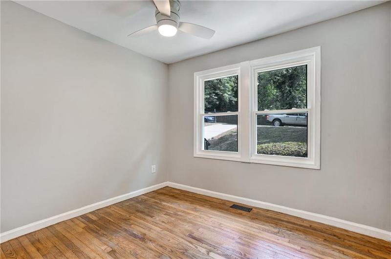 Image for property 163 Glenrose Circle, Atlanta, GA 30354