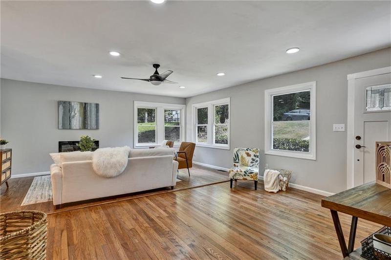 Image for property 163 Glenrose Circle, Atlanta, GA 30354