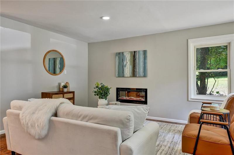Image for property 163 Glenrose Circle, Atlanta, GA 30354