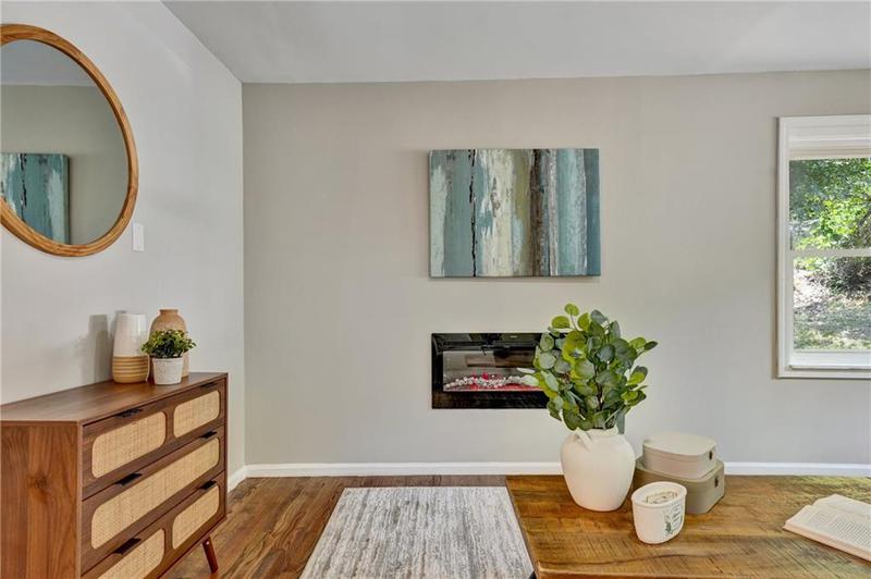 Image for property 163 Glenrose Circle, Atlanta, GA 30354