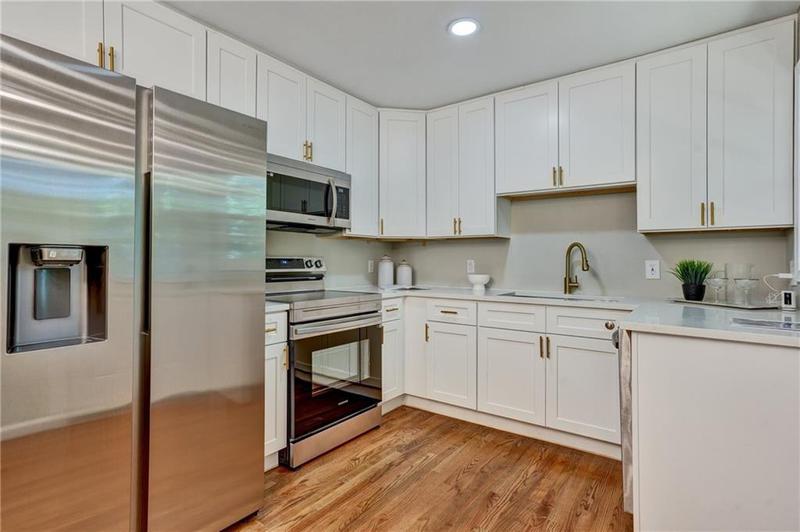 Image for property 163 Glenrose Circle, Atlanta, GA 30354