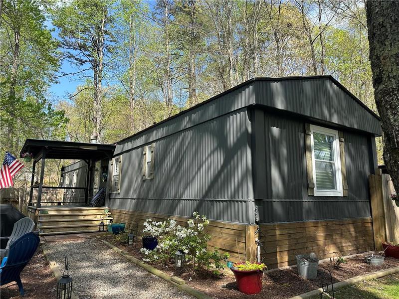 Image for property 800 Twin Mountain Lake Circle, Talking Rock, GA 30175