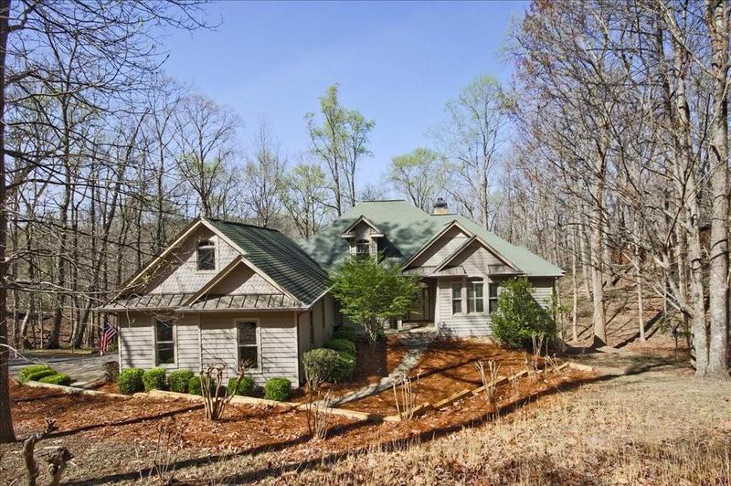 Image for property 175 Fairview Court, Jasper, GA 30143