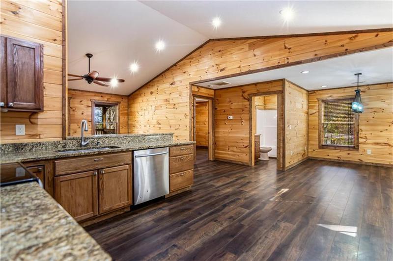 Image for property 24 Virginia Drive, Blue Ridge, GA 30513