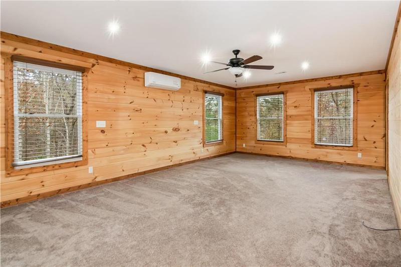 Image for property 24 Virginia Drive, Blue Ridge, GA 30513