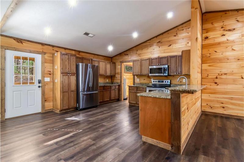 Image for property 24 Virginia Drive, Blue Ridge, GA 30513