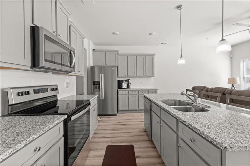 Image for property 11640 Mendenhall Court, Hampton, GA 30228
