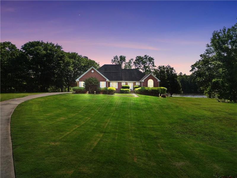 Image for property 70 Lake Charles Crossing, Covington, GA 30016