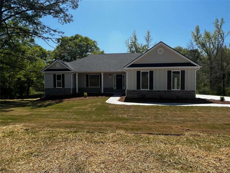 Image for property 328 Advent Drive, Winder, GA 30680