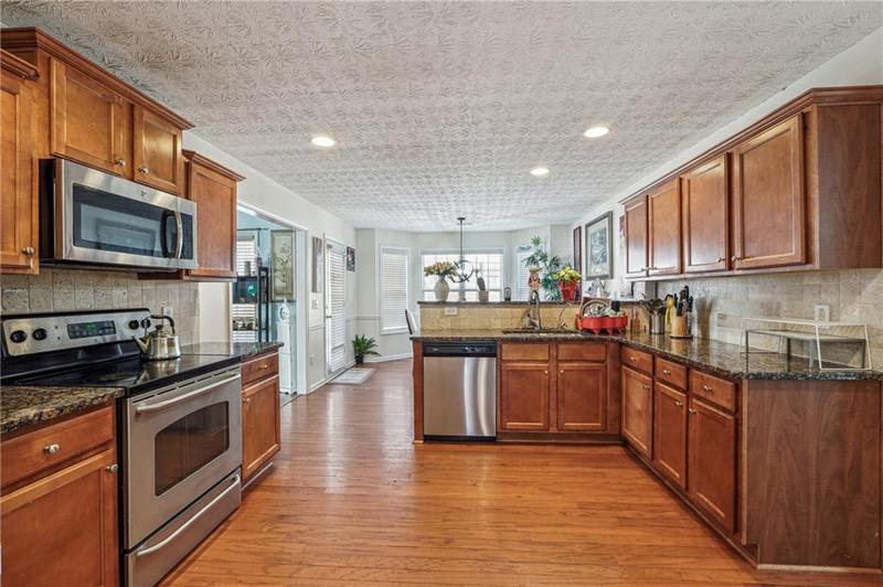 Image for property 3547 Valley Bluff Lane, Snellville, GA 30039